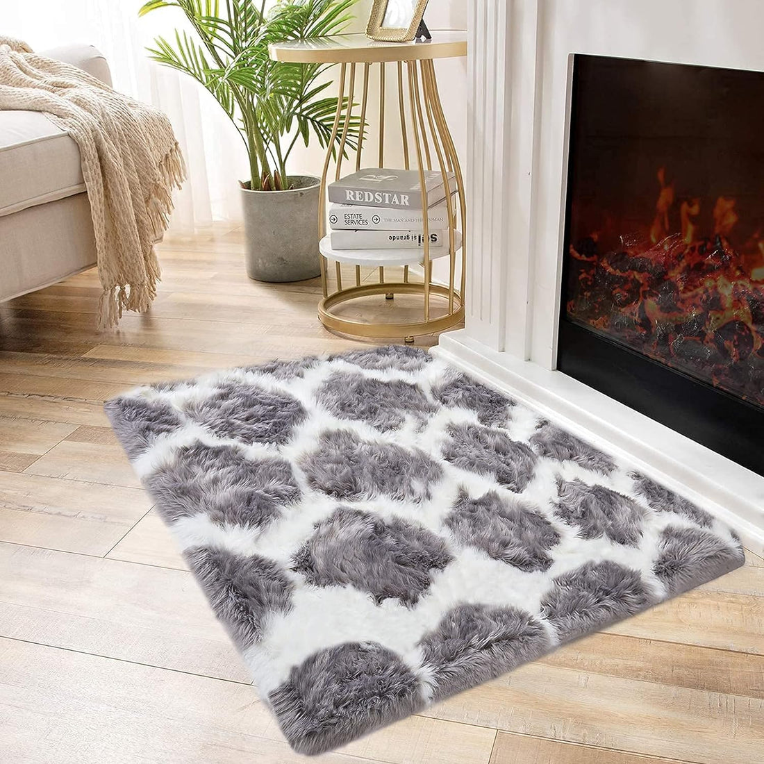 Luxurious Faux Fur Sheepskin Area Rugs Super Soft 4X6 Fluffy Bedroom Rugs for Living Room Bedside Floor Carpet Shaggy Furry Rug